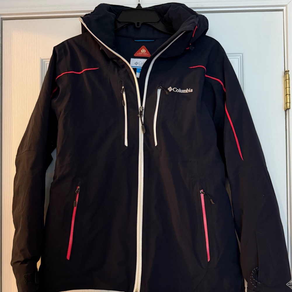 Columbia Women's Ski Jacket - Black with Pink Accents